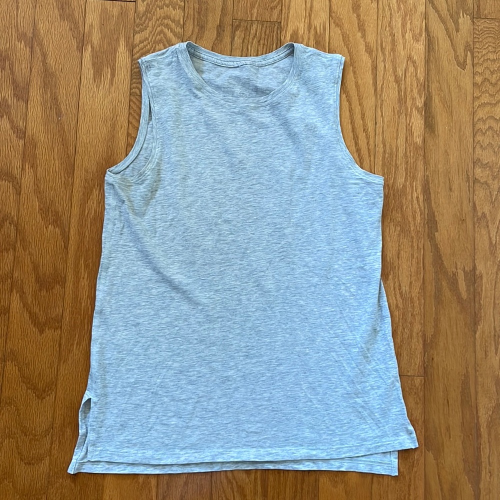 Lululemon sleeveless top s